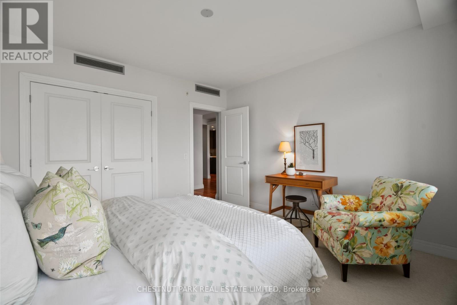 720 - 1 Benvenuto Place, Toronto, Ontario  M4V 2L1 - Photo 21 - C12427402