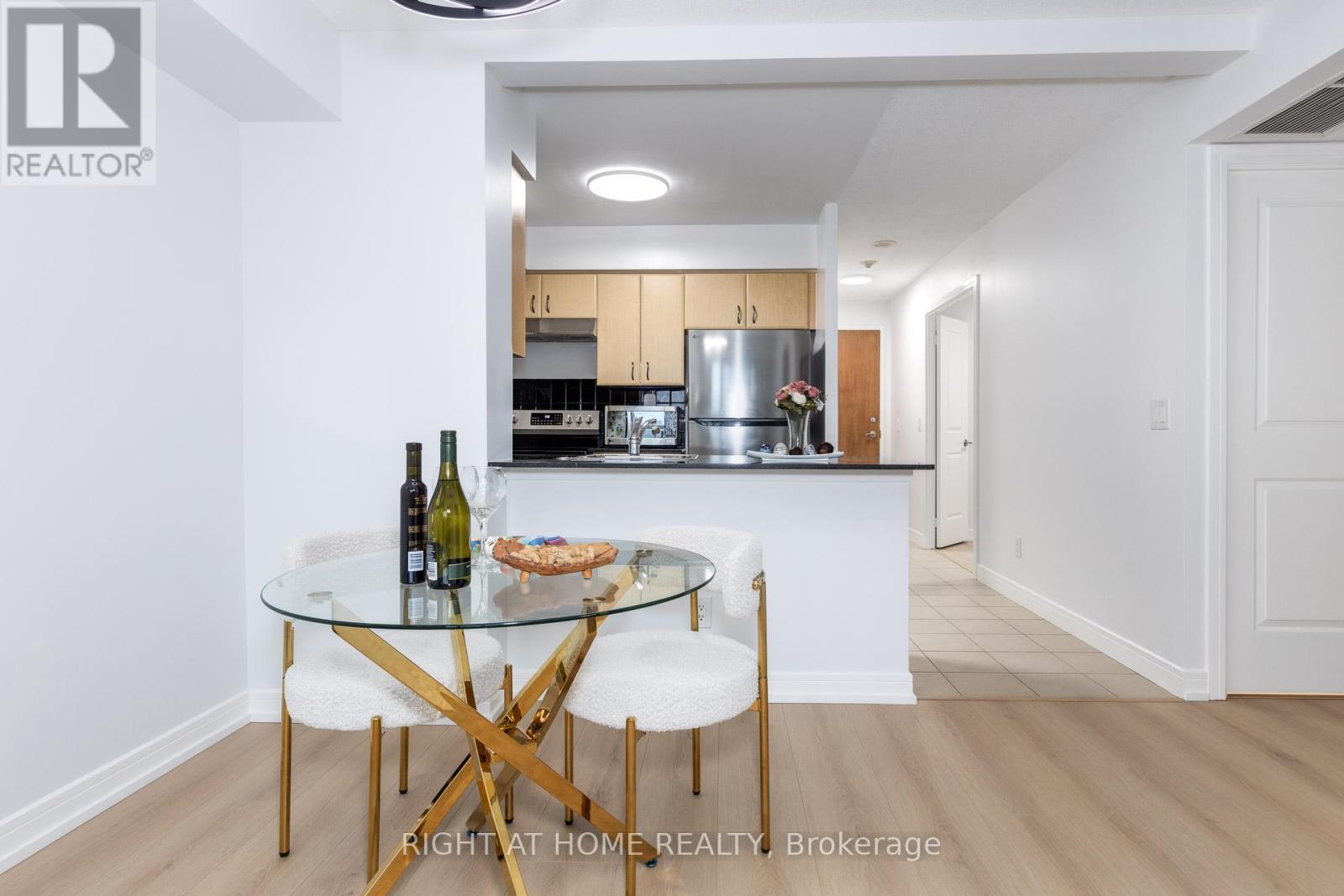 2216 - 31 Bales Avenue, Toronto, Ontario  M2N 7L6 - Photo 10 - C12427405