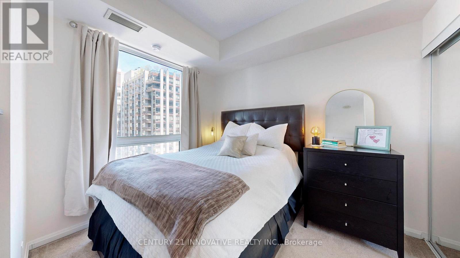1510 - 35 Hayden Street E, Toronto, Ontario  M4Y 3C3 - Photo 11 - C12427439