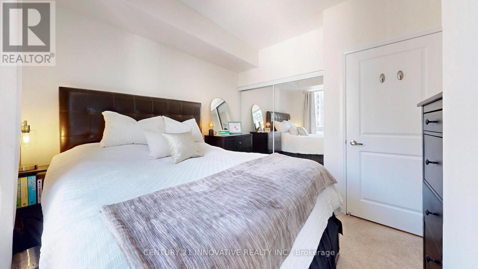 1510 - 35 Hayden Street E, Toronto, Ontario  M4Y 3C3 - Photo 12 - C12427439