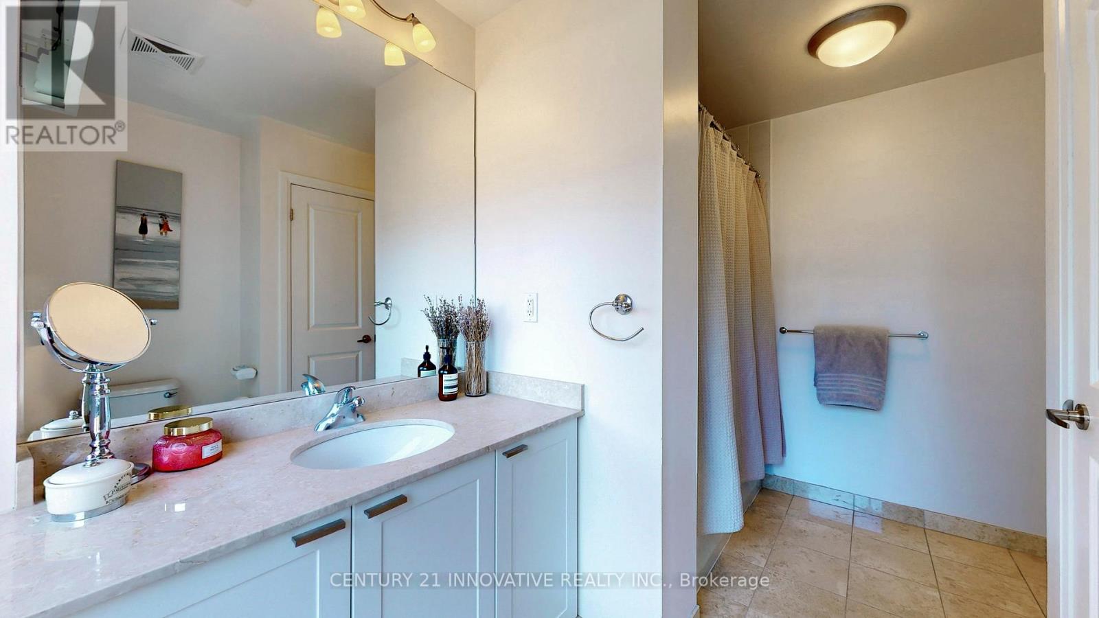 1510 - 35 Hayden Street E, Toronto, Ontario  M4Y 3C3 - Photo 14 - C12427439