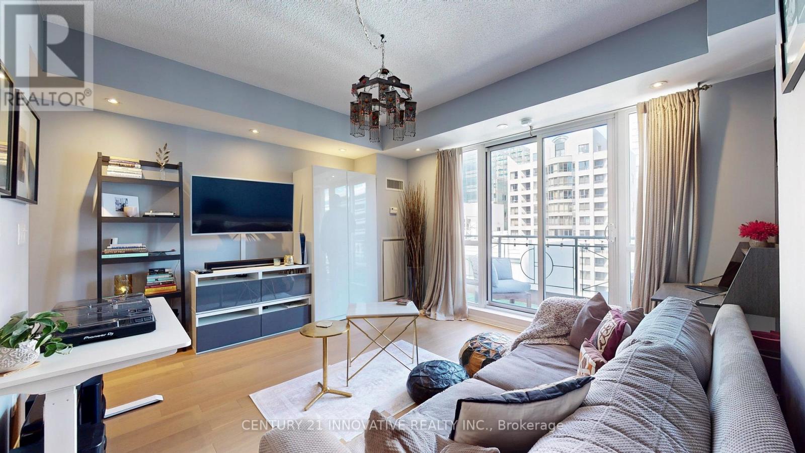 1510 - 35 Hayden Street E, Toronto, Ontario  M4Y 3C3 - Photo 4 - C12427439
