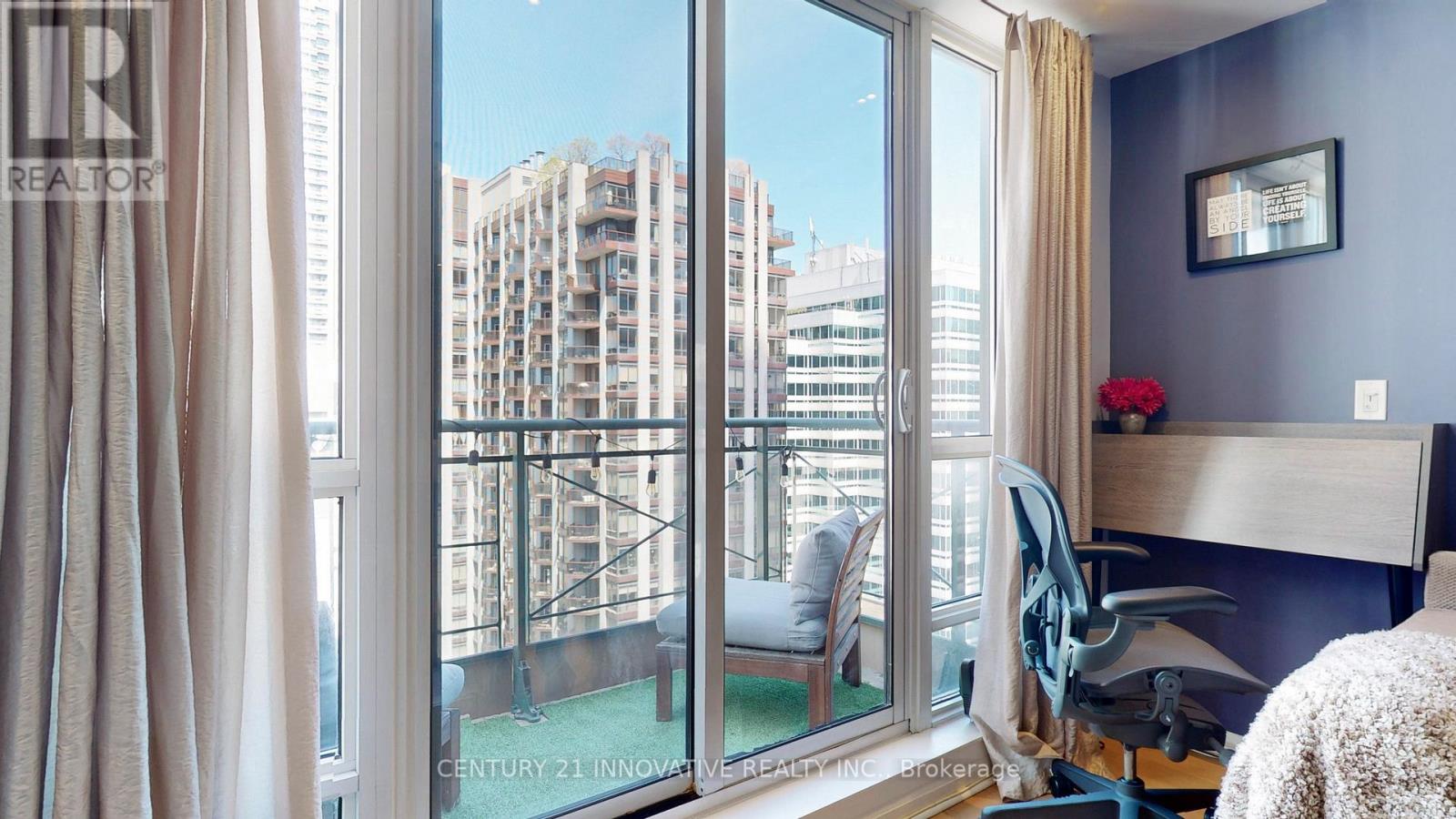 1510 - 35 Hayden Street E, Toronto, Ontario  M4Y 3C3 - Photo 6 - C12427439
