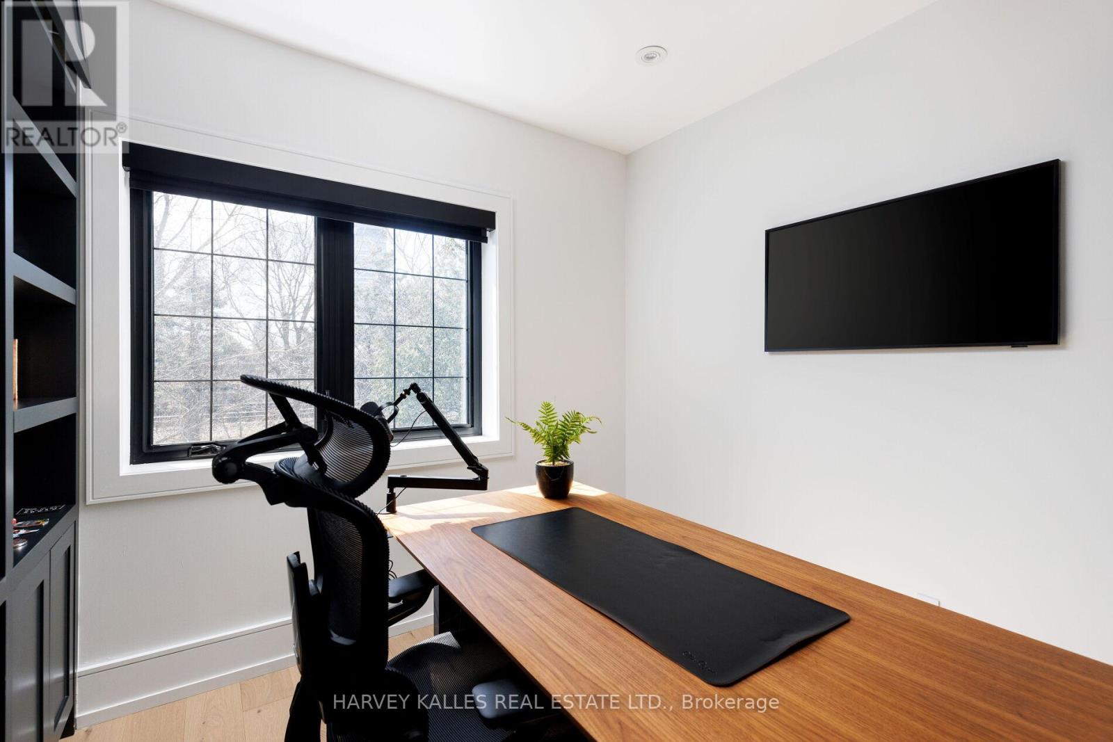 233 Macpherson Avenue, Toronto, Ontario  M4V 1A1 - Photo 22 - C12427453