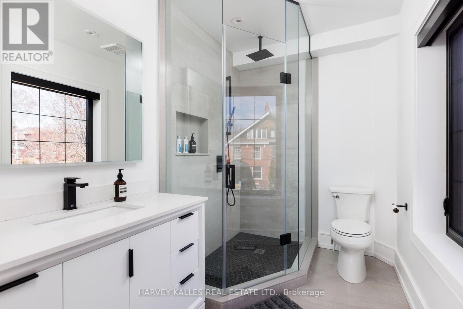 233 Macpherson Avenue, Toronto, Ontario  M4V 1A1 - Photo 29 - C12427453