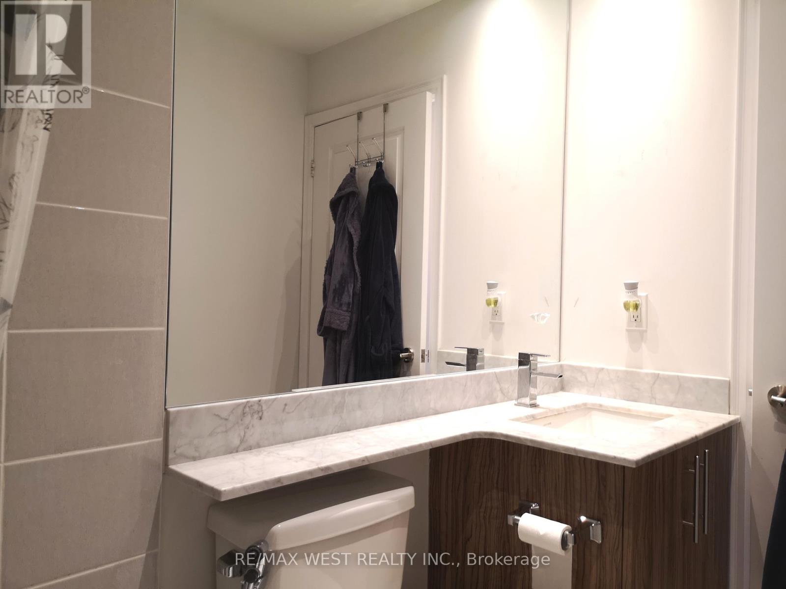 1718 - 75 East Liberty Street, Toronto, Ontario  M6K 3R3 - Photo 16 - C12427456