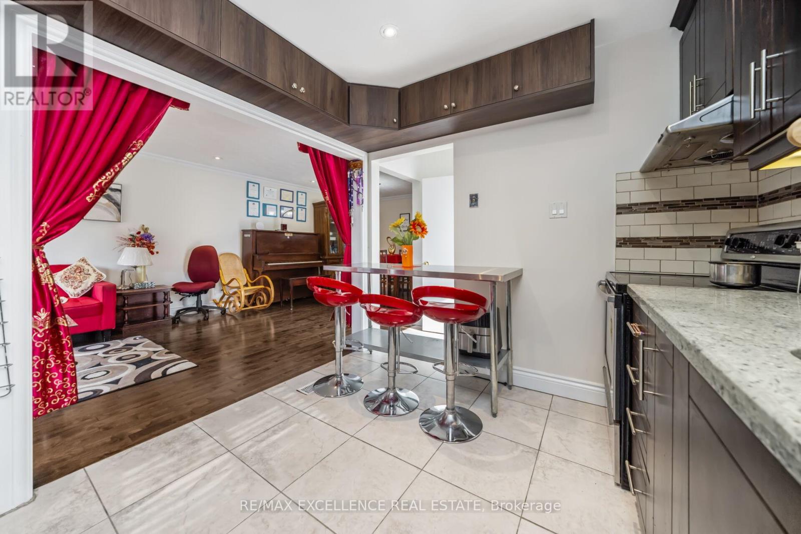 43 Porchester Drive, Toronto, Ontario  M1J 2R4 - Photo 13 - E12427421