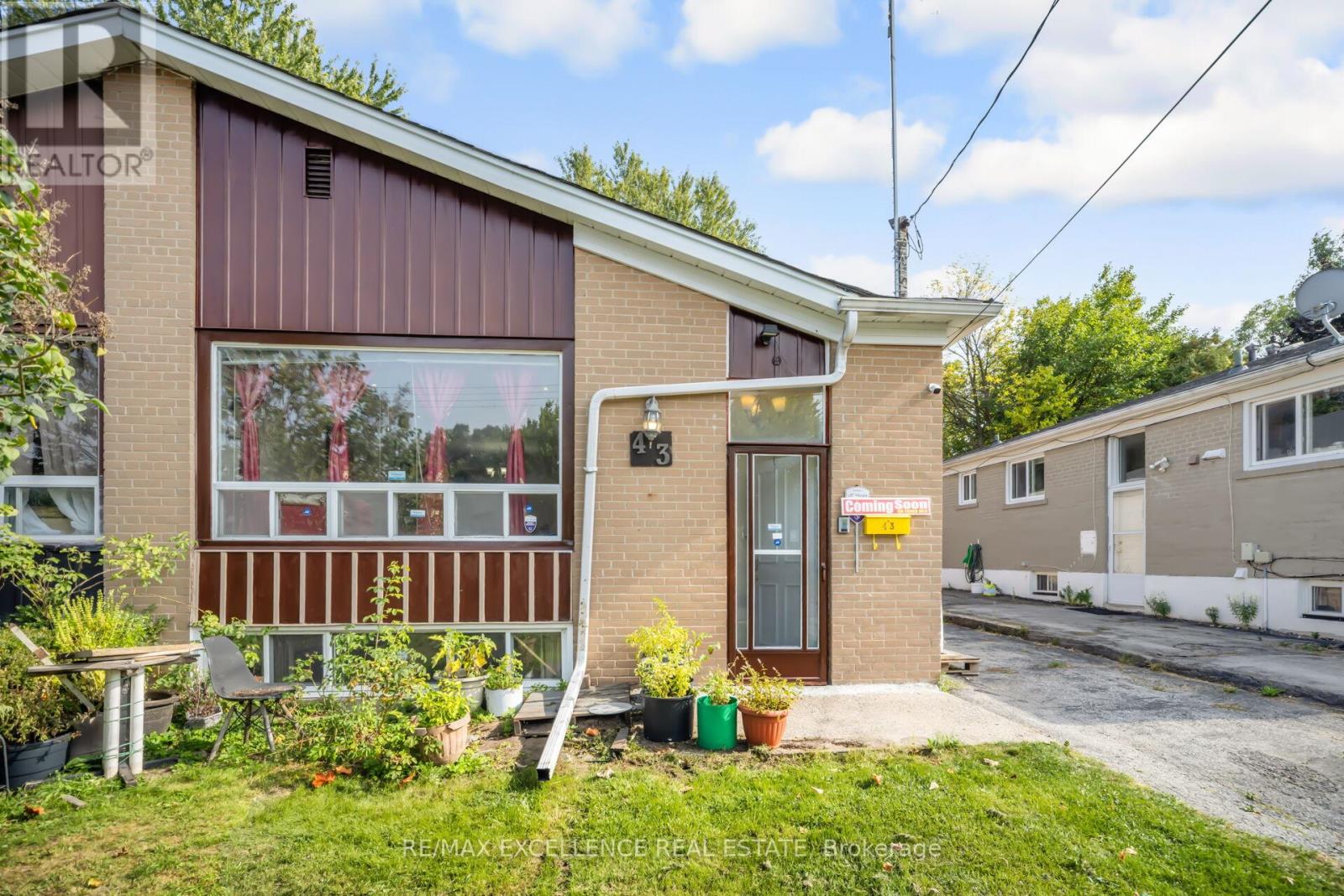 43 Porchester Drive, Toronto, Ontario  M1J 2R4 - Photo 4 - E12427421