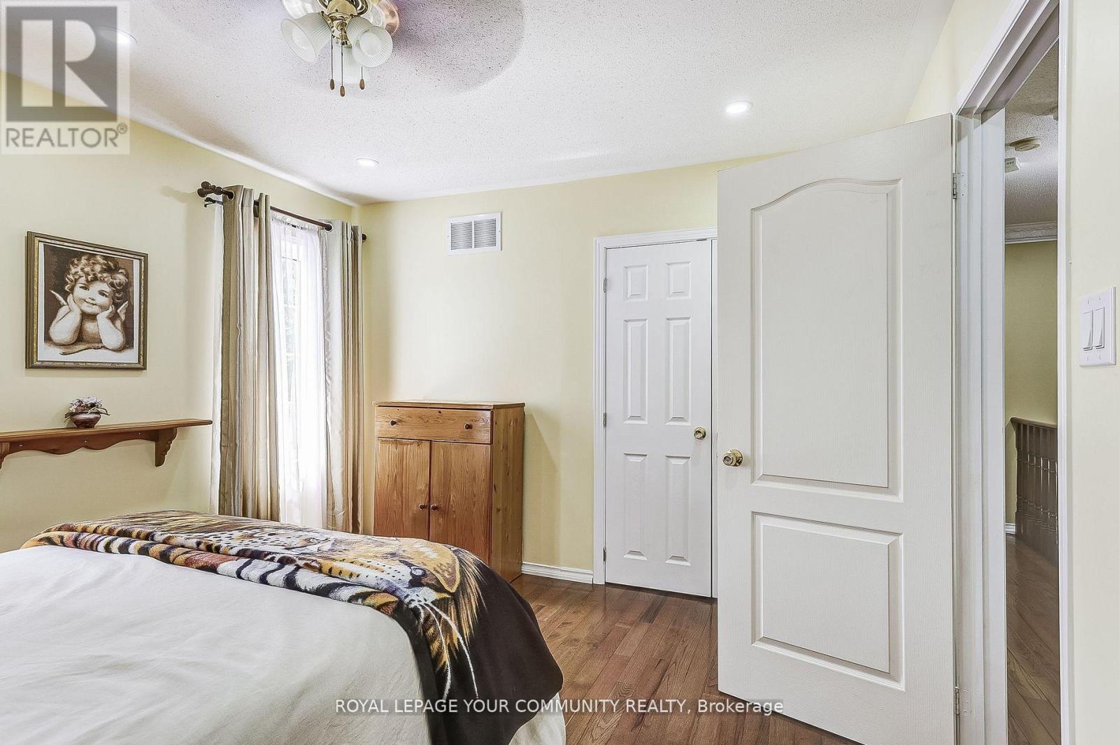 14 Poulton Avenue, Ajax, Ontario  L1T 4W7 - Photo 25 - E12427446
