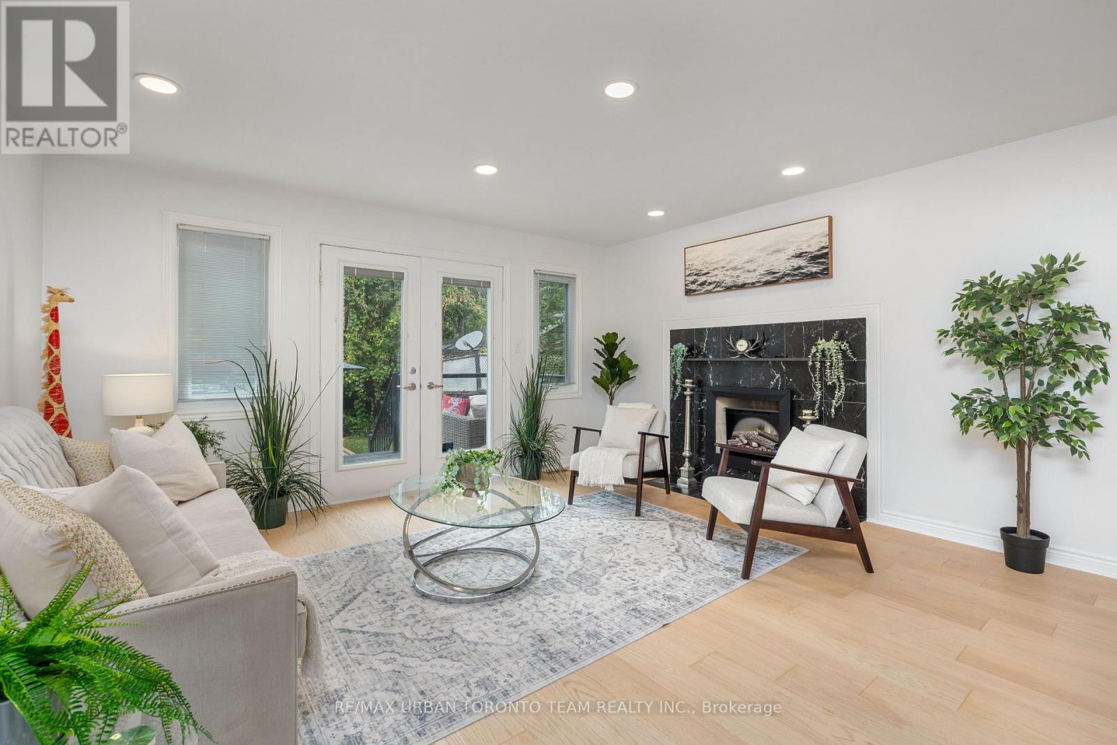 50 Ashland Avenue, Toronto (Woodbine Corridor), Ontario  M4L 1K1 - Photo 12 - E12427448
