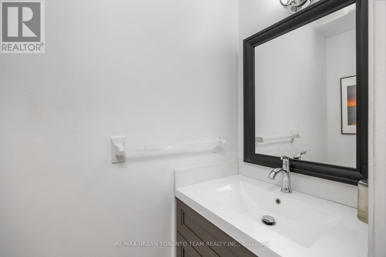 50 Ashland Avenue, Toronto (Woodbine Corridor), Ontario  M4L 1K1 - Photo 15 - E12427448