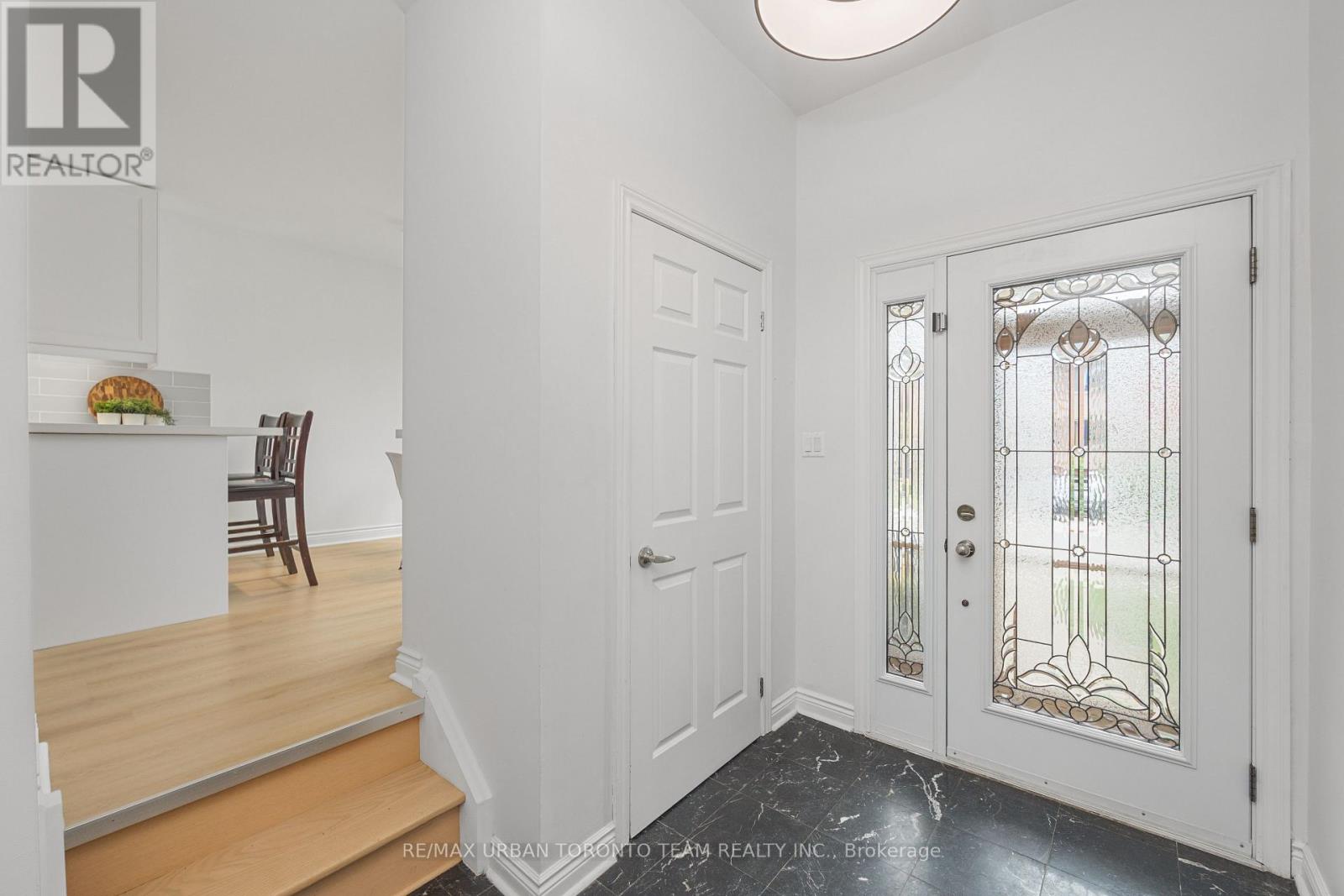 50 Ashland Avenue, Toronto (Woodbine Corridor), Ontario  M4L 1K1 - Photo 3 - E12427448