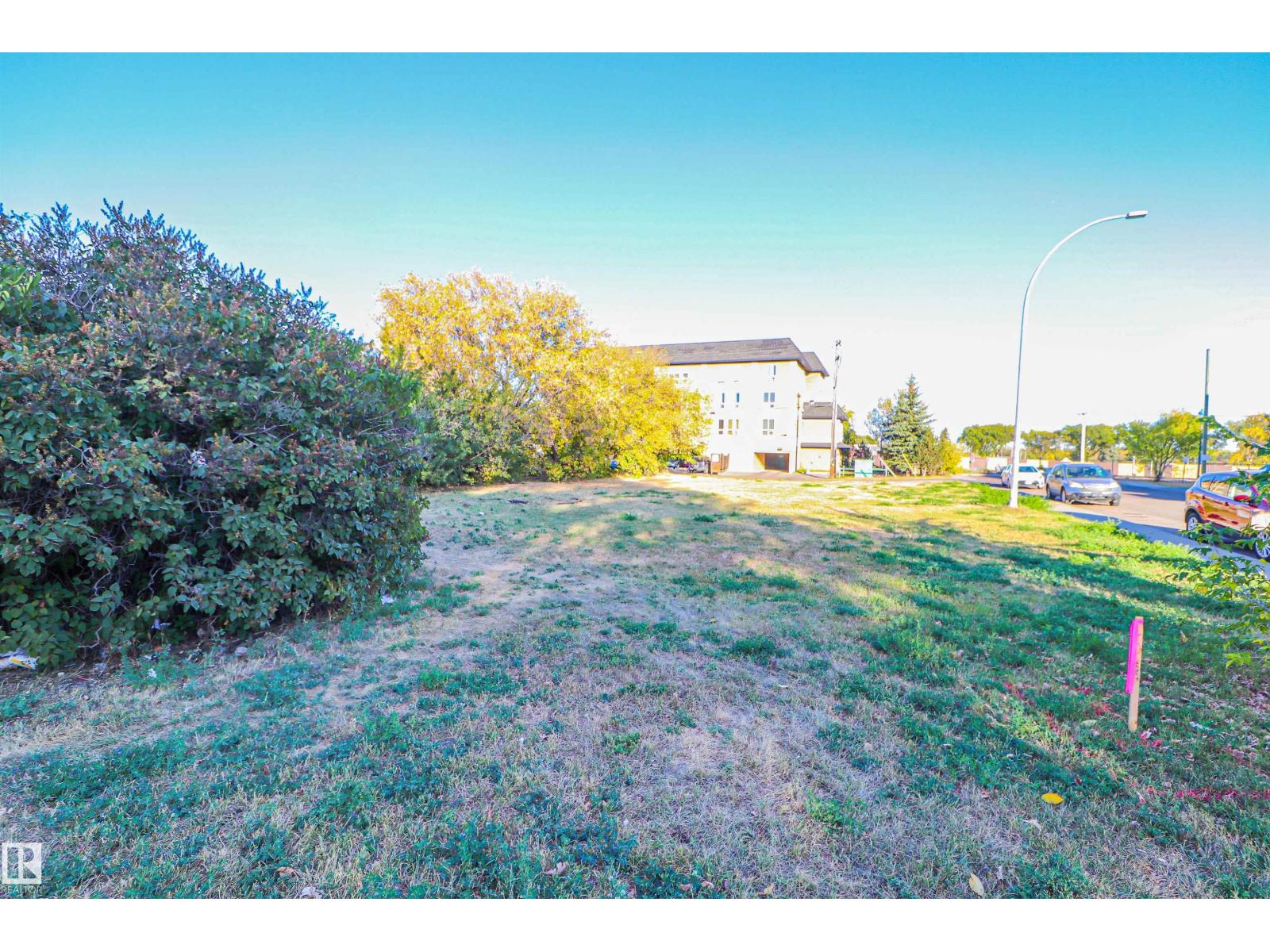 11403 82 St Nw, Edmonton, Alberta  T5B 2V5 - Photo 2 - E4459527