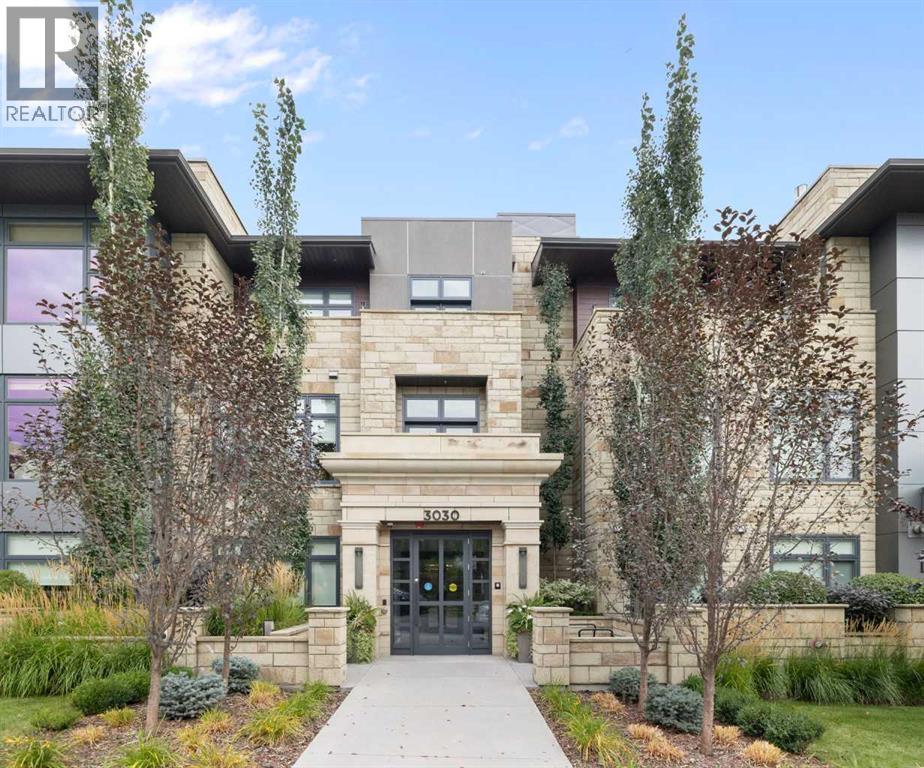 302, 3030 17 Street SW, Calgary, Alberta