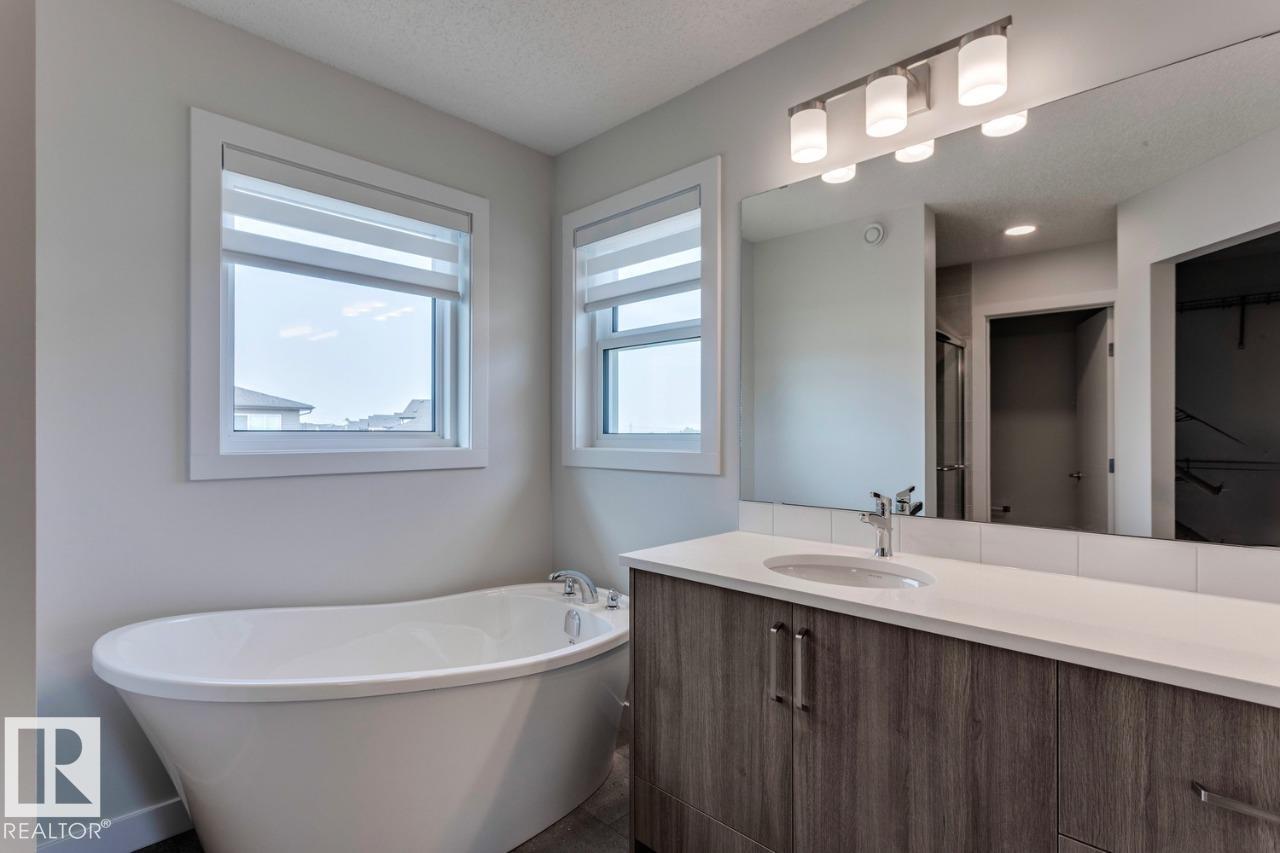 19011 20 Av Nw, Edmonton, Alberta  T6M 2N6 - Photo 38 - E4455148