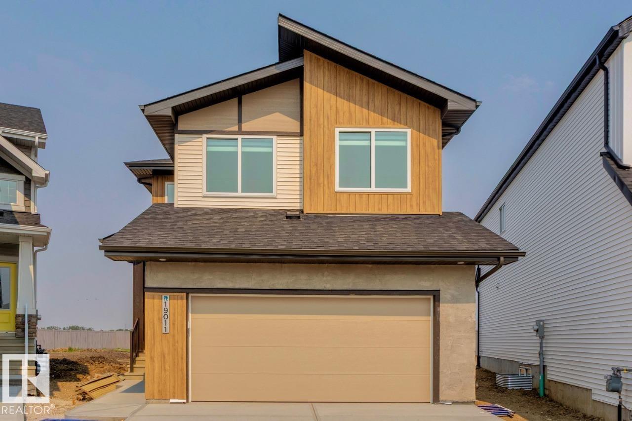 19011 20 AV NW, Edmonton, Alberta