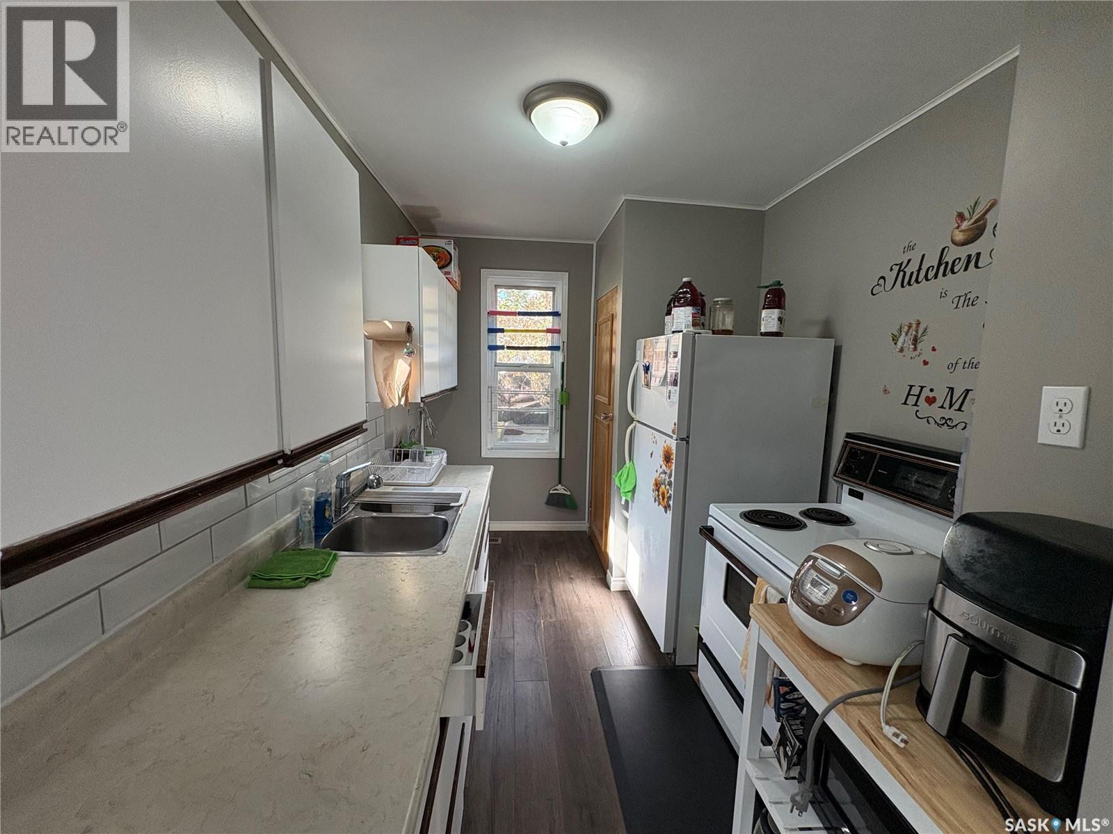 1128 Garnet Street, Regina, Saskatchewan  S4T 2X8 - Photo 7 - SK019393