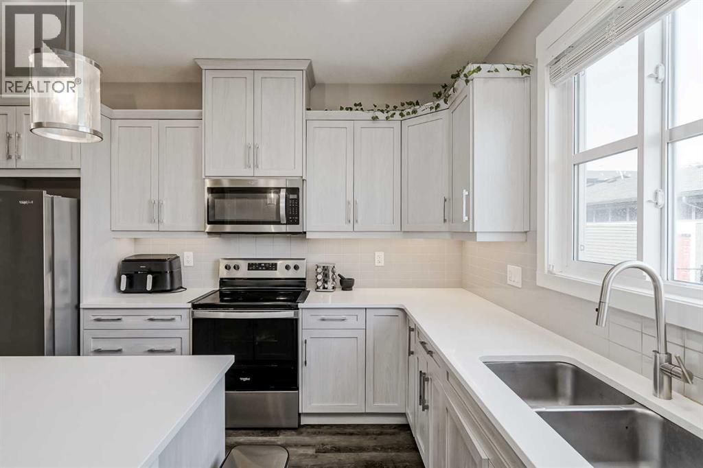 96 Skyview Parade Ne, Calgary, Alberta  T3N 0H1 - Photo 11 - A2260096