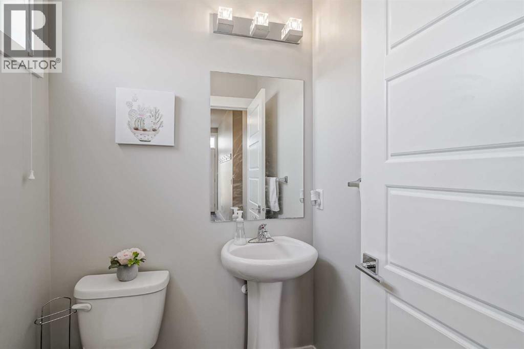 96 Skyview Parade Ne, Calgary, Alberta  T3N 0H1 - Photo 14 - A2260096