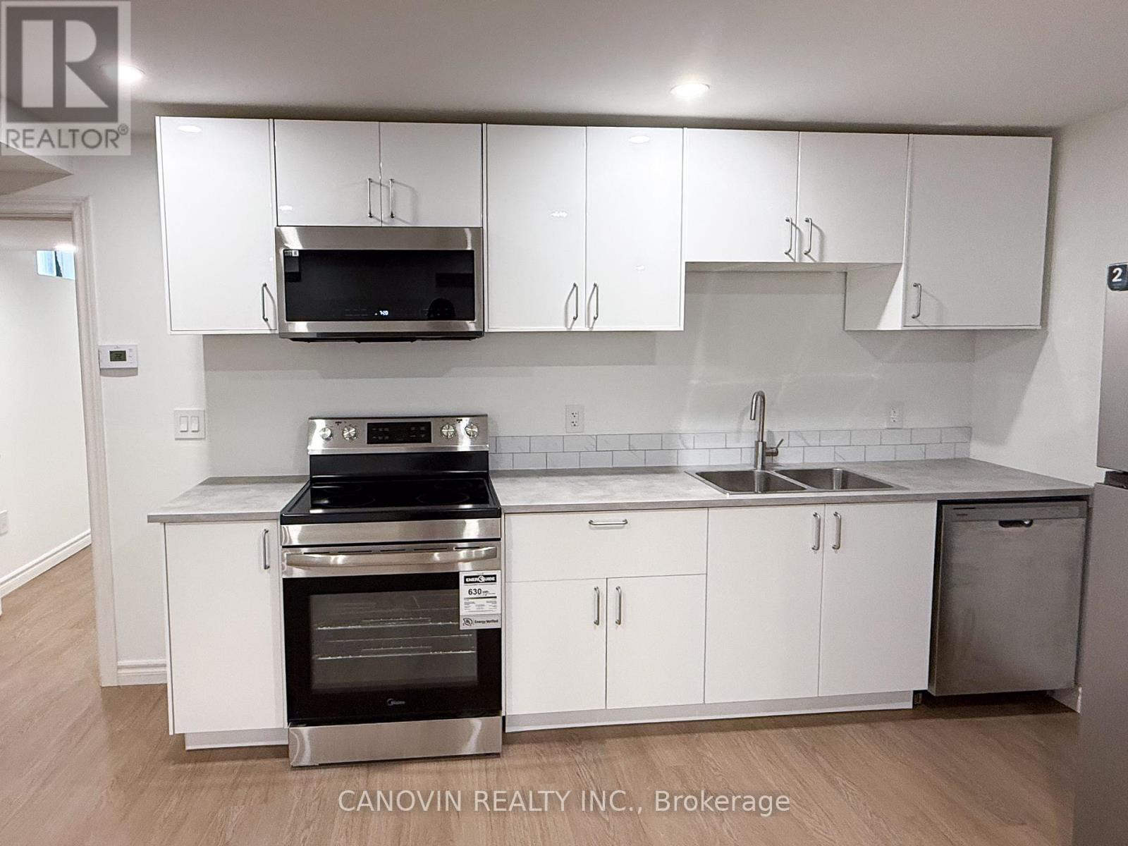 452 Alex Doner Drive, Newmarket, Ontario  L3X 1C1 - Photo 1 - N12427370