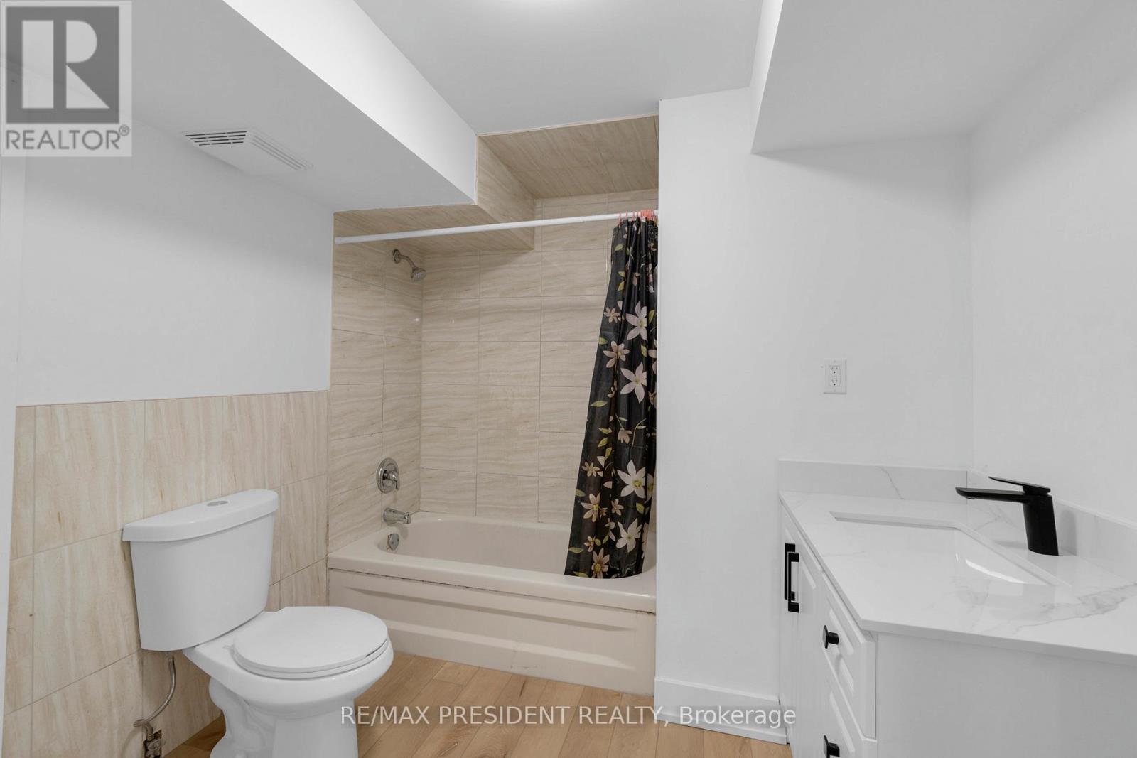 4430 Hearthside Drive, Mississauga, Ontario  L5R 1R3 - Photo 42 - W12427047