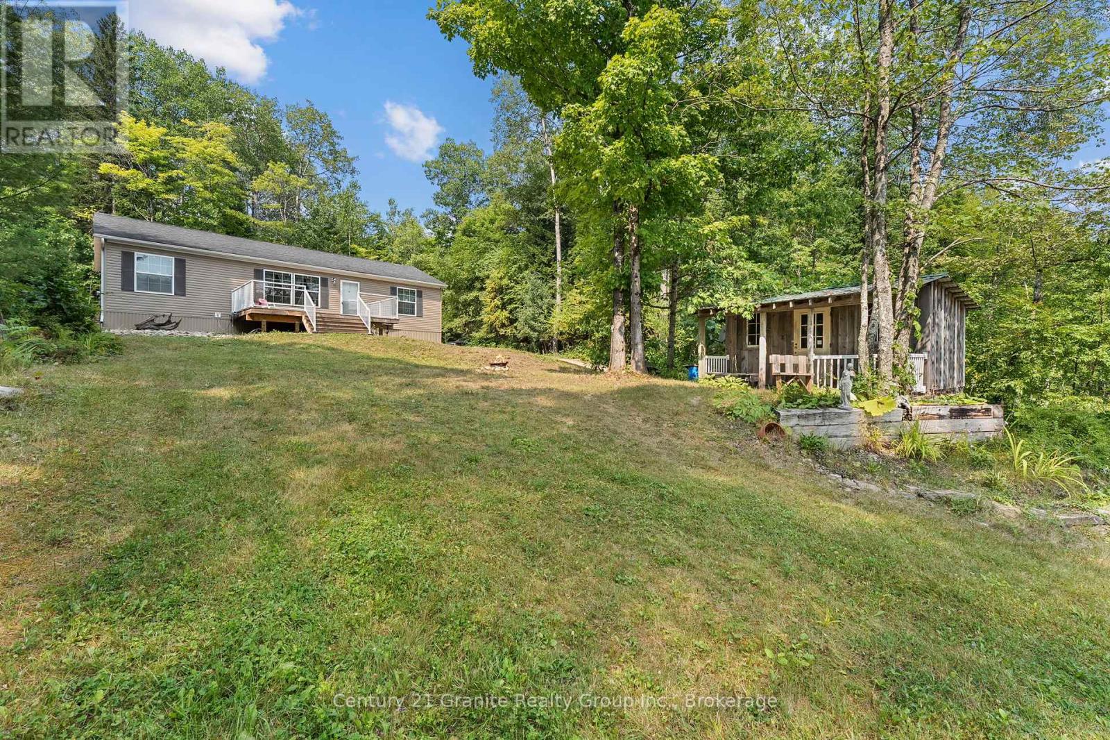 2275 KENNISIS LAKE ROAD, Dysart et al, Ontario