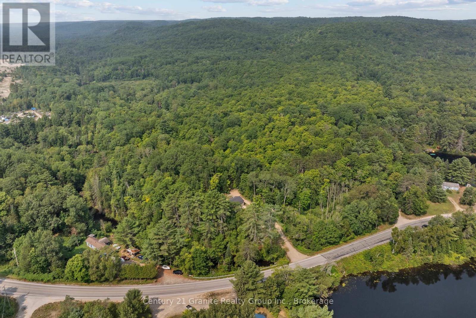 2275 Kennisis Lake Road, Dysart Et Al, Ontario  K0M 1S0 - Photo 33 - X12357507