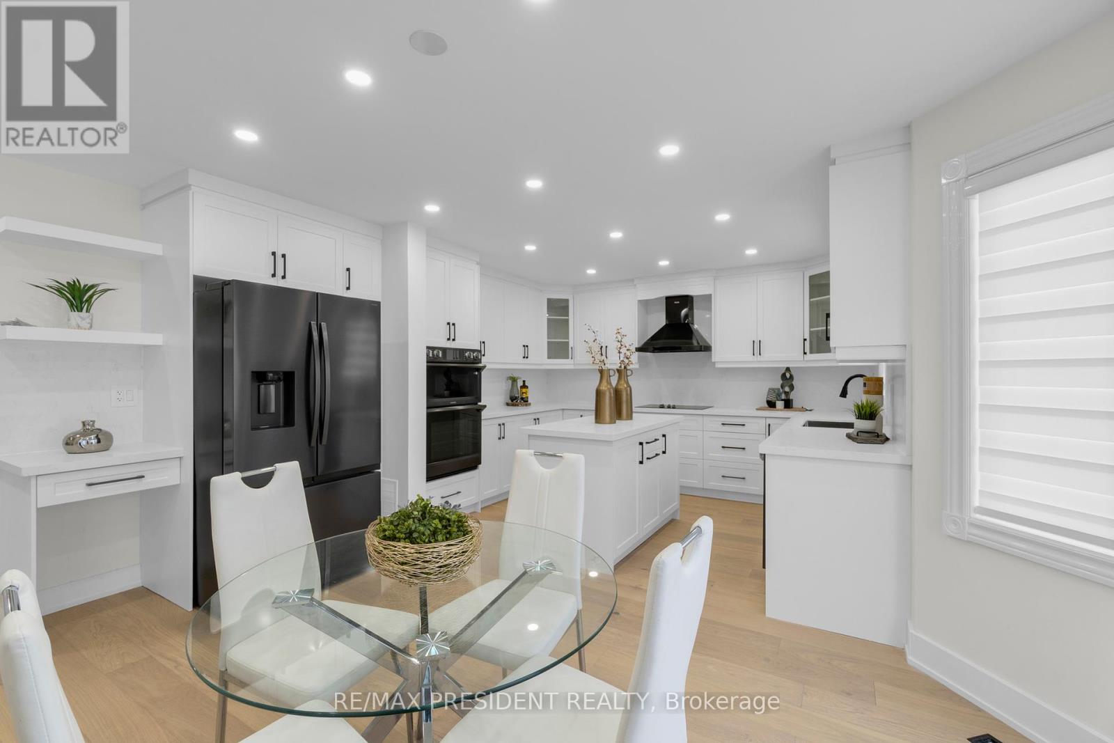 4430 Hearthside Drive, Mississauga, Ontario  L5R 1R3 - Photo 14 - W12427047
