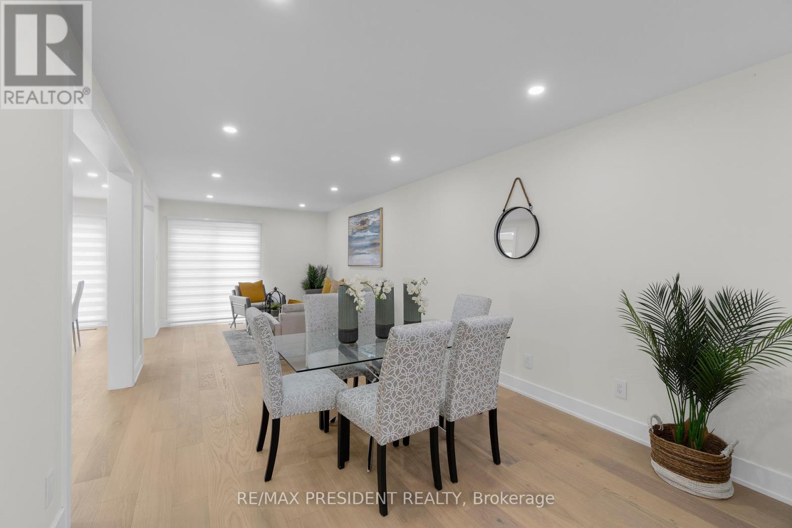 4430 Hearthside Drive, Mississauga, Ontario  L5R 1R3 - Photo 8 - W12427047