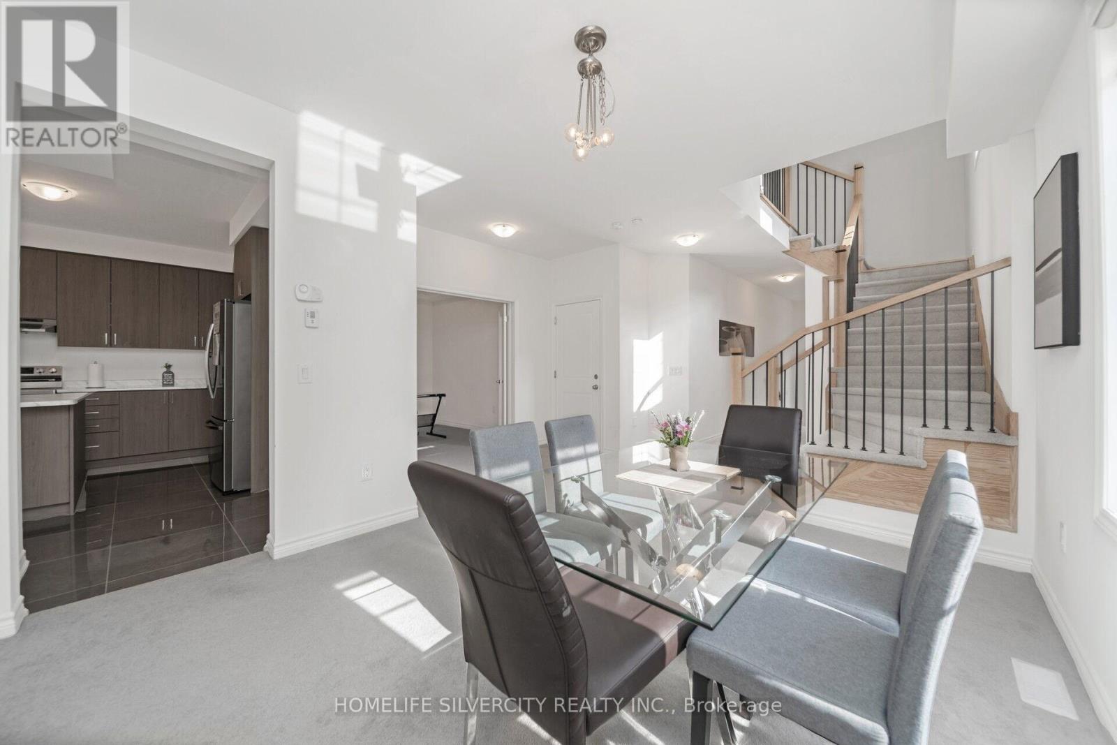 26 Sassafrass Road, Springwater, Ontario  L9X 2C6 - Photo 10 - S12427376