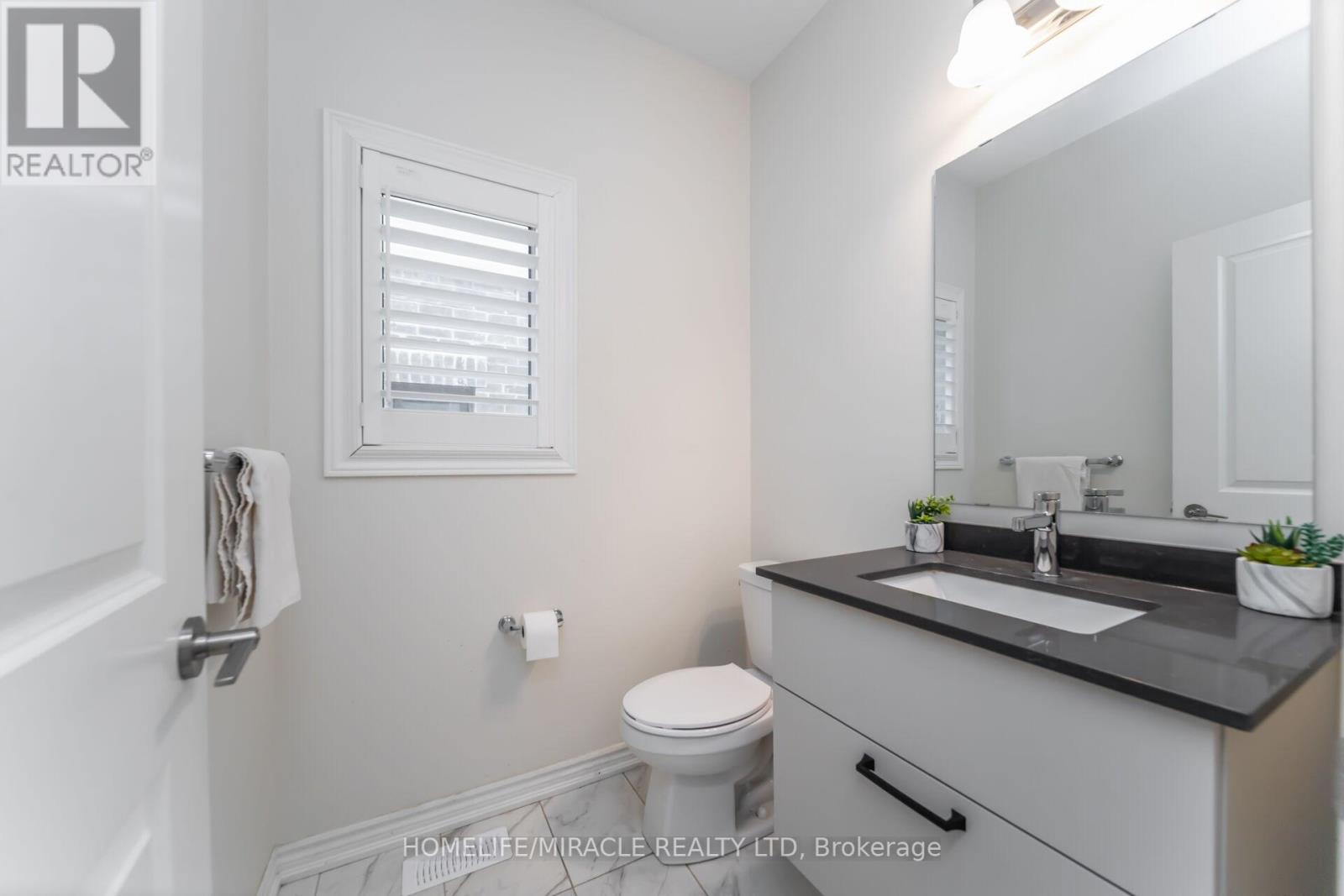 64 Phoenix Boulevard, Barrie, Ontario  L9J 0P7 - Photo 23 - S12427378