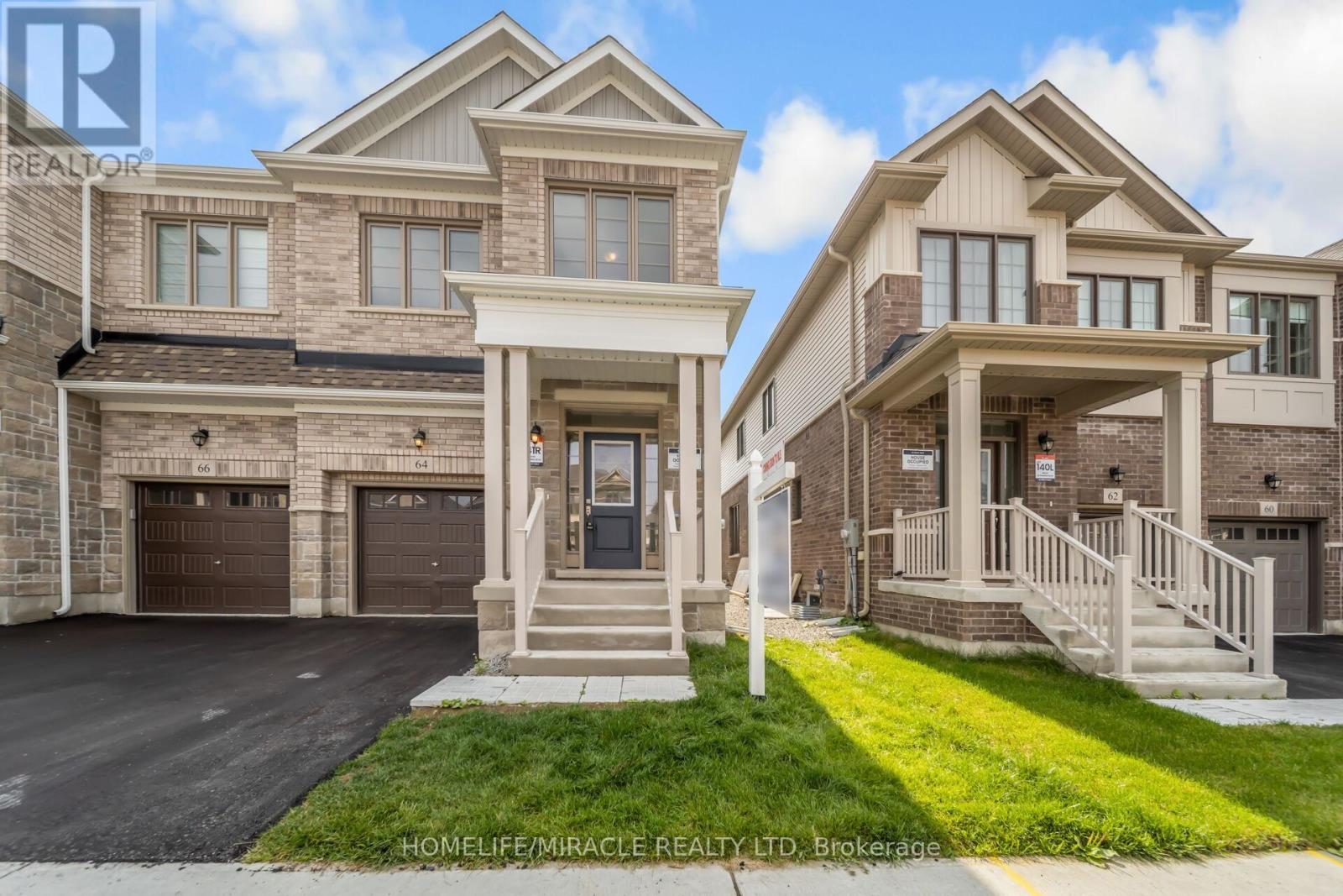 64 Phoenix Boulevard, Barrie, Ontario  L9J 0P7 - Photo 3 - S12427378