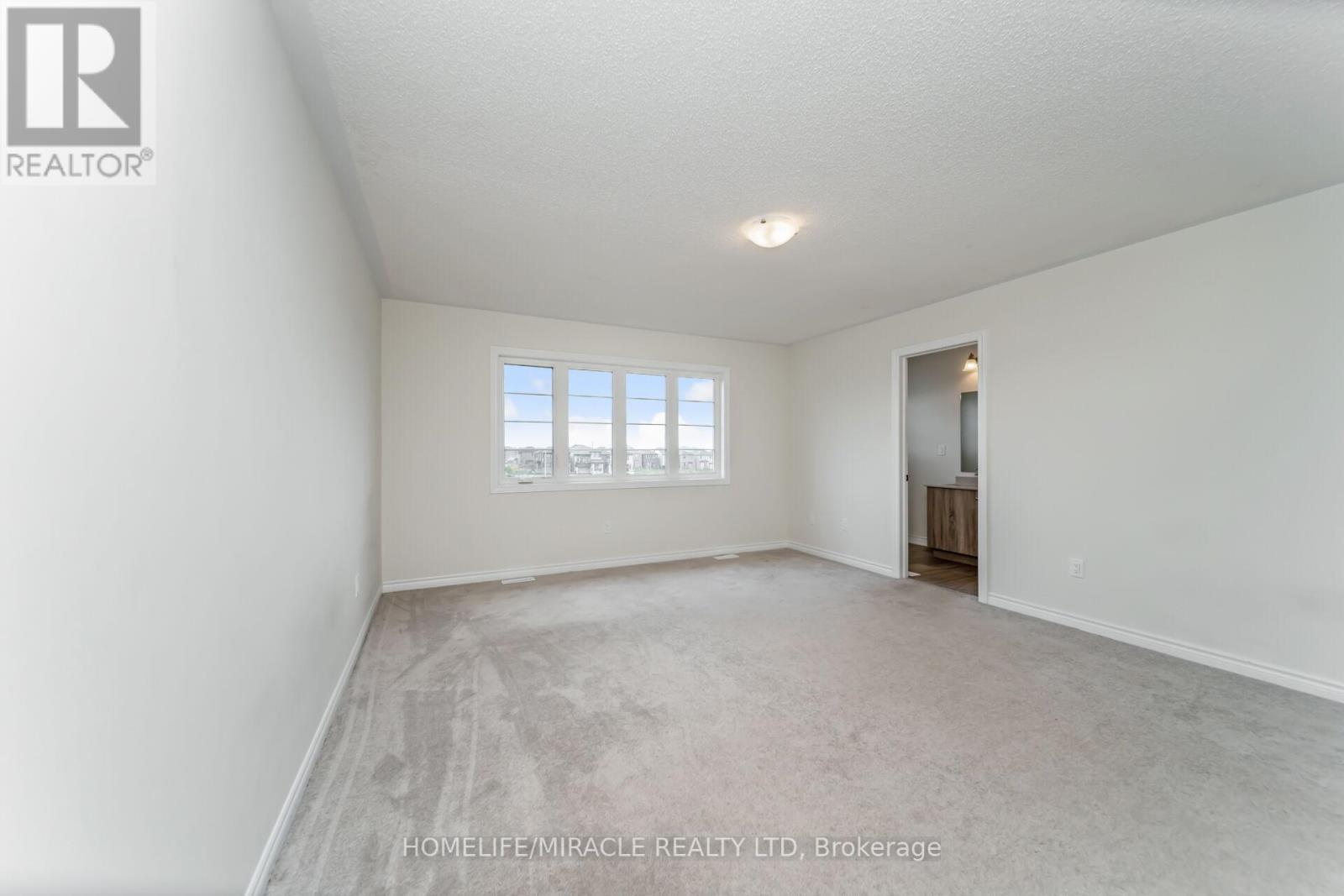 64 Phoenix Boulevard, Barrie, Ontario  L9J 0P7 - Photo 30 - S12427378