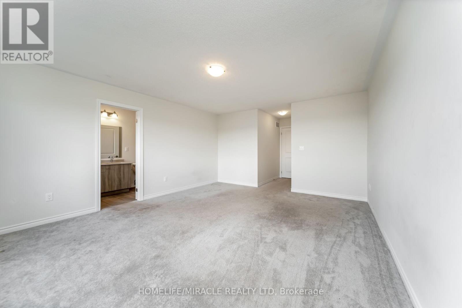 64 Phoenix Boulevard, Barrie, Ontario  L9J 0P7 - Photo 32 - S12427378