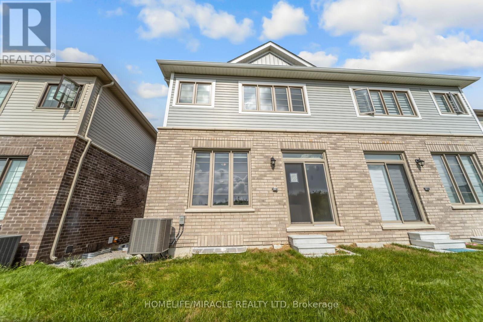 64 Phoenix Boulevard, Barrie, Ontario  L9J 0P7 - Photo 44 - S12427378