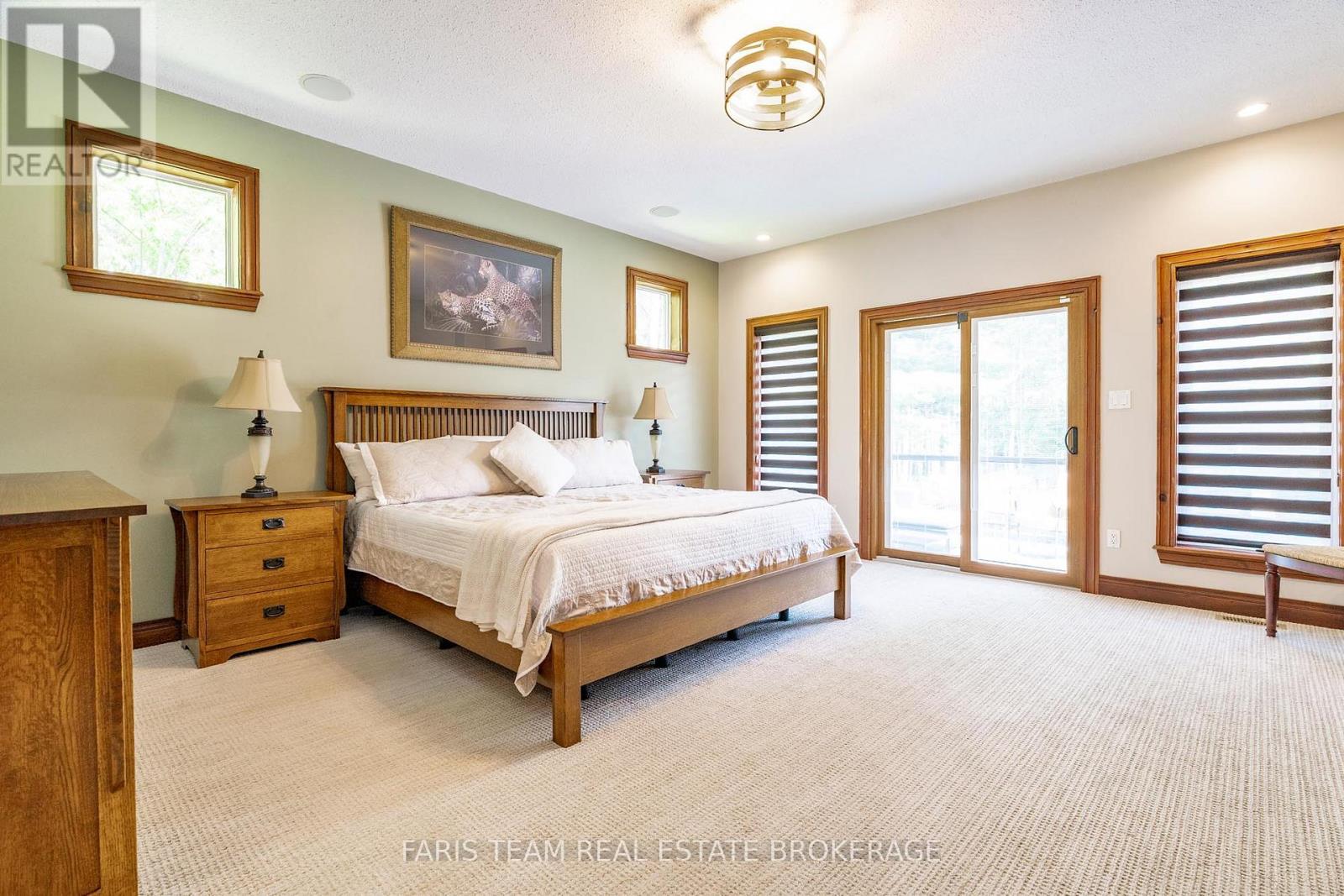 1609 Wedgewood Drive, Wasaga Beach, Ontario  L9Z 1R8 - Photo 16 - S12427385