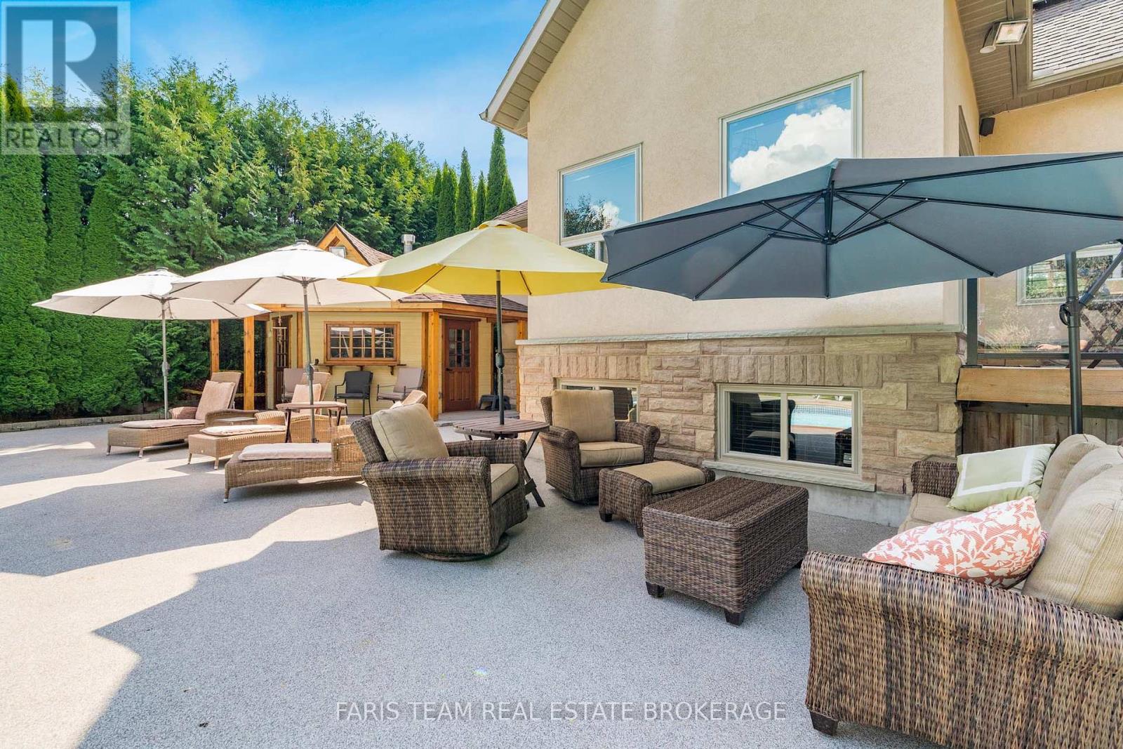 1609 Wedgewood Drive, Wasaga Beach, Ontario  L9Z 1R8 - Photo 37 - S12427385