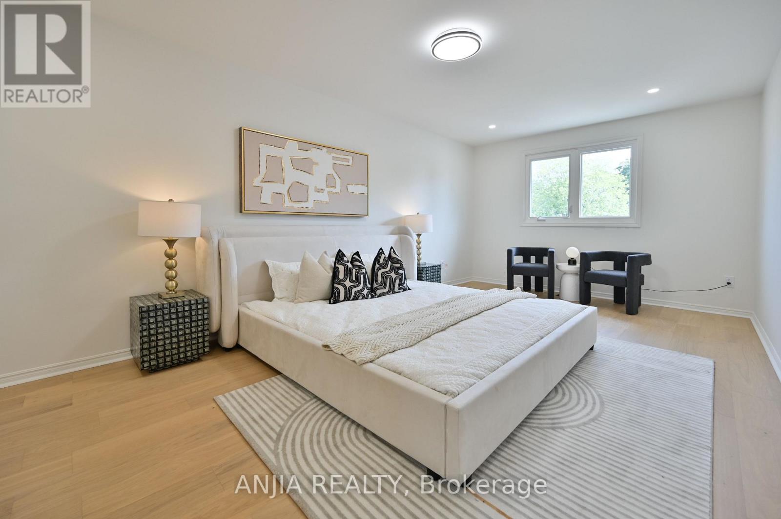 1339 Willowbank Trail, Mississauga, Ontario  L4W 3P9 - Photo 19 - W12427362