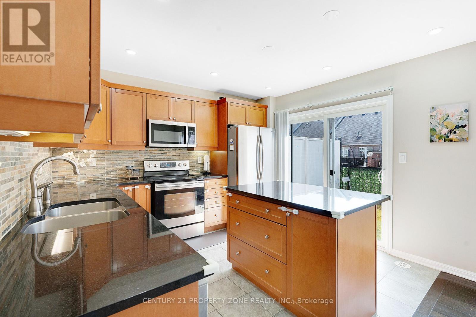 13 Portsdown Road, Brampton, Ontario  L7A 0P8 - Photo 9 - W12427413