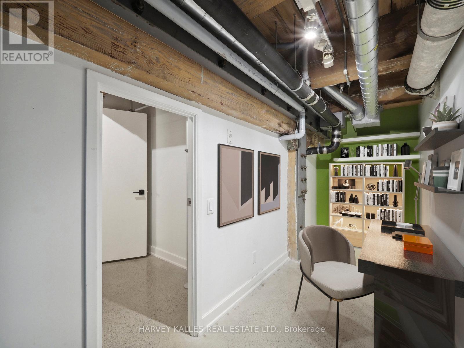 110 - 363 Sorauren Avenue, Toronto, Ontario  M6R 3C1 - Photo 12 - W12427414