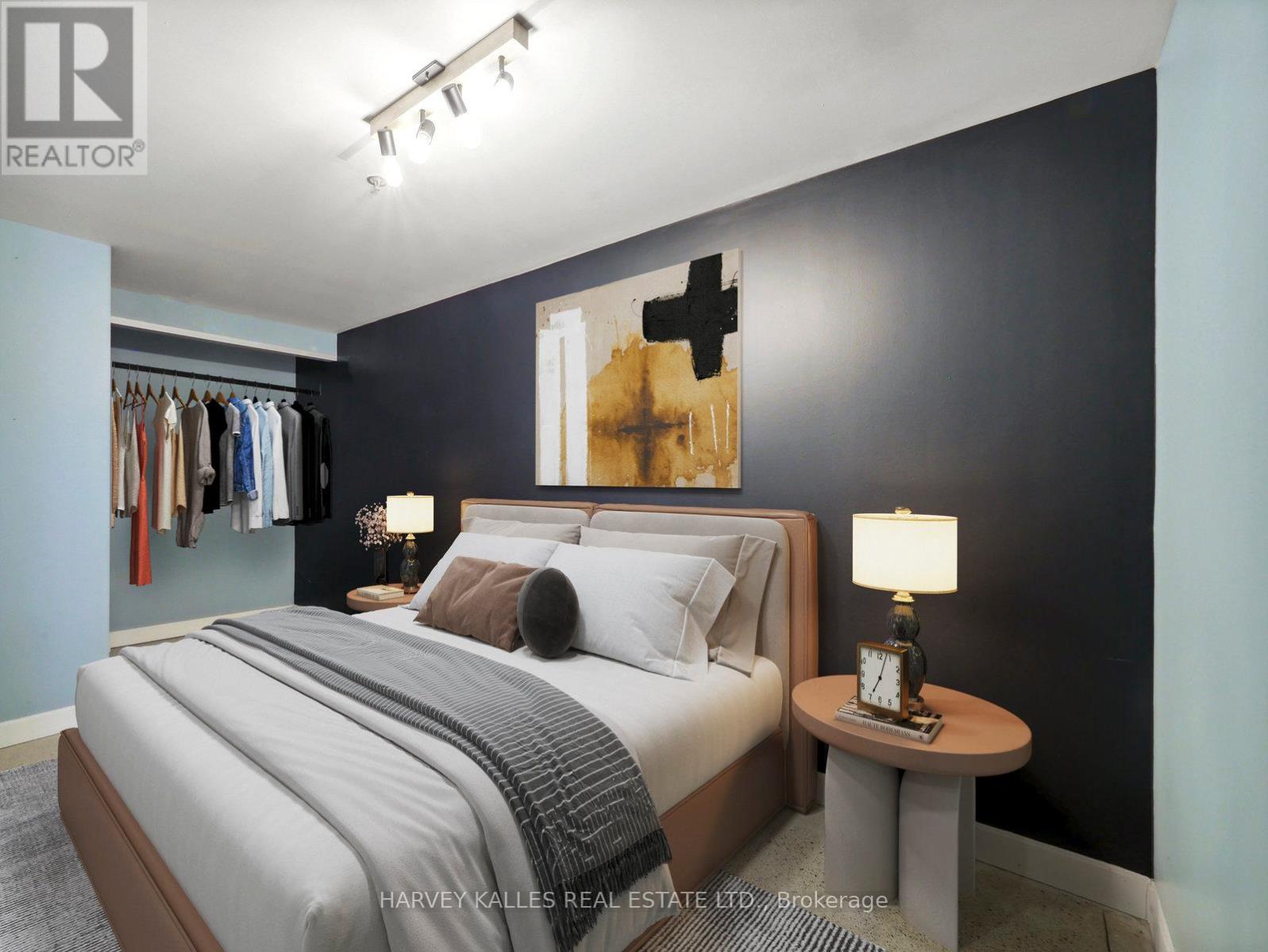110 - 363 Sorauren Avenue, Toronto, Ontario  M6R 3C1 - Photo 7 - W12427414