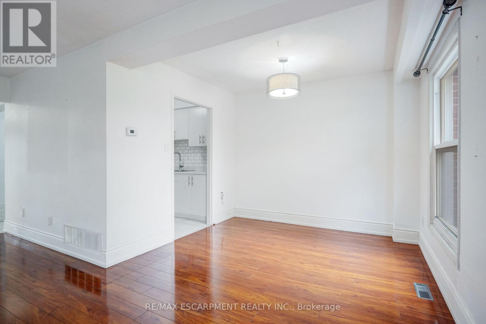 31 - 3430 Brandon Gate Drive, Mississauga, Ontario  L4T 3T4 - Photo 13 - W12427418