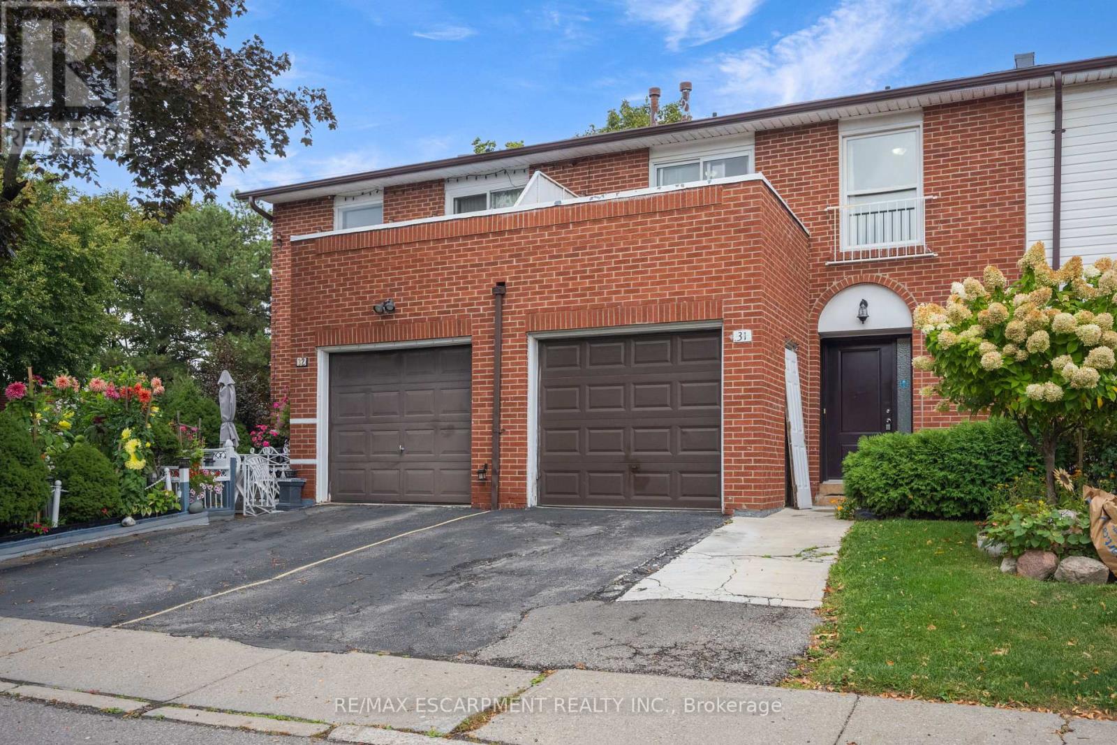 31 - 3430 Brandon Gate Drive, Mississauga, Ontario  L4T 3T4 - Photo 2 - W12427418
