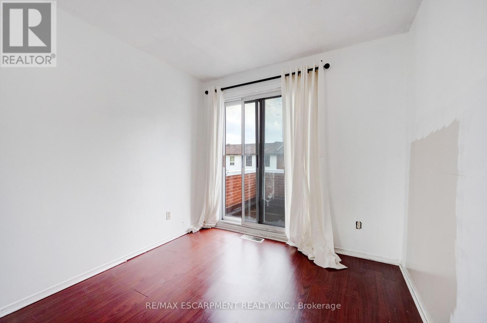 31 - 3430 Brandon Gate Drive, Mississauga, Ontario  L4T 3T4 - Photo 34 - W12427418