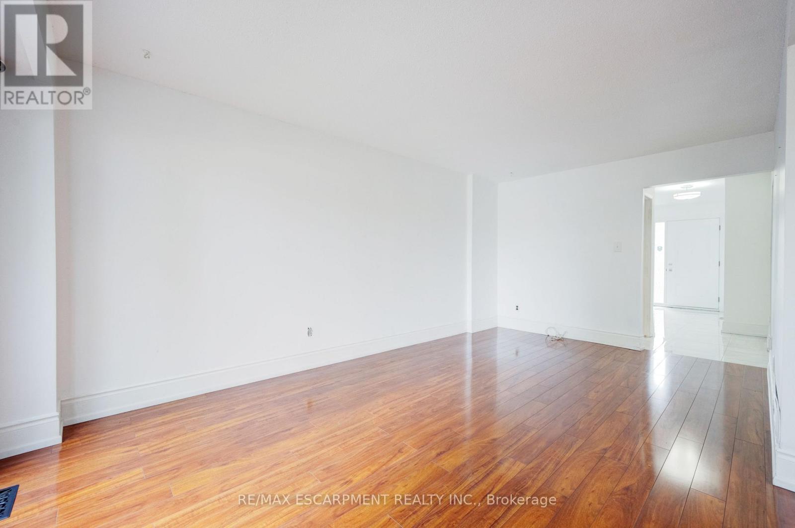 31 - 3430 Brandon Gate Drive, Mississauga, Ontario  L4T 3T4 - Photo 9 - W12427418
