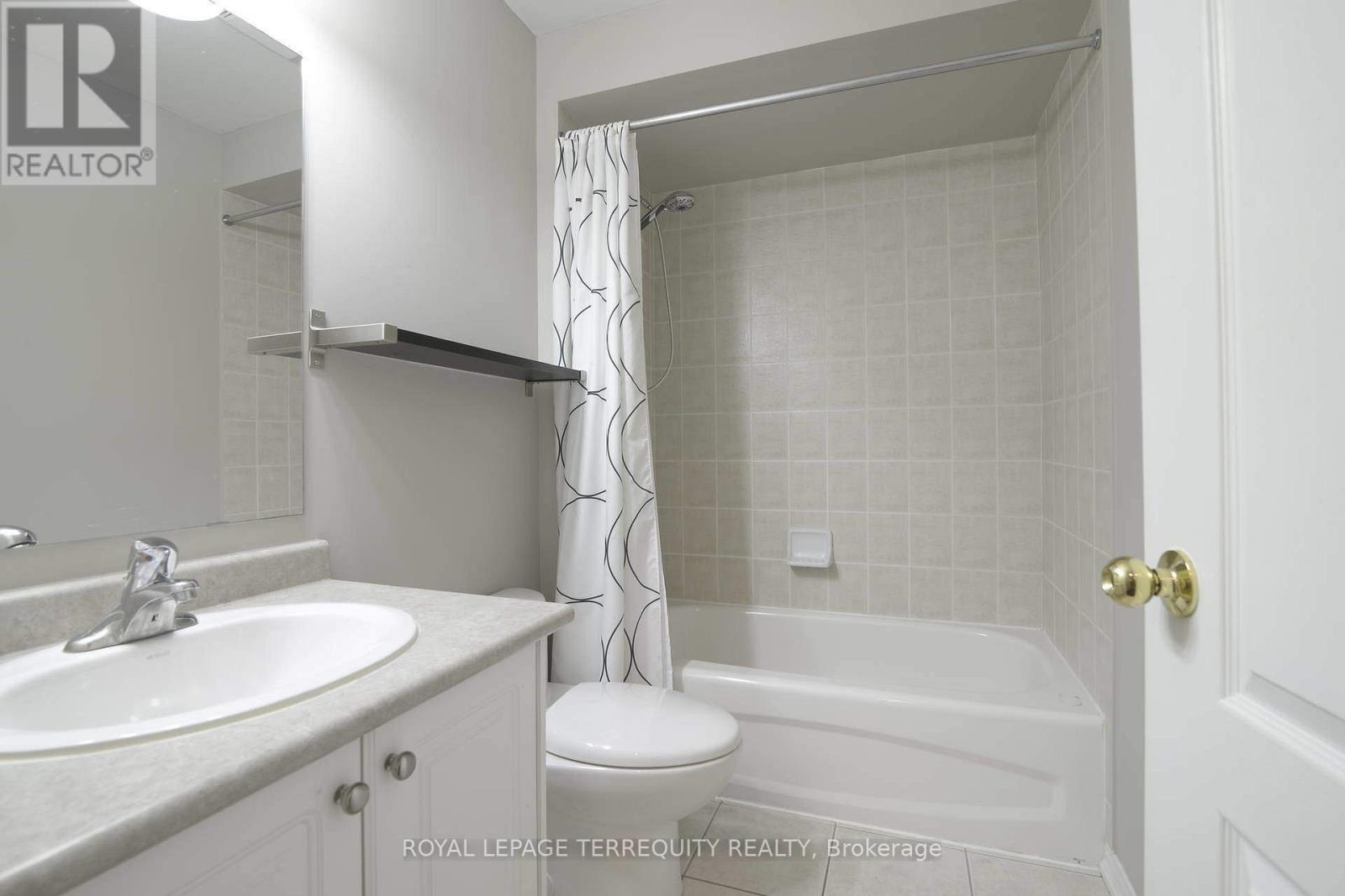 56 - 1489 Heritage Way, Oakville, Ontario  L6M 4M7 - Photo 21 - W12427423