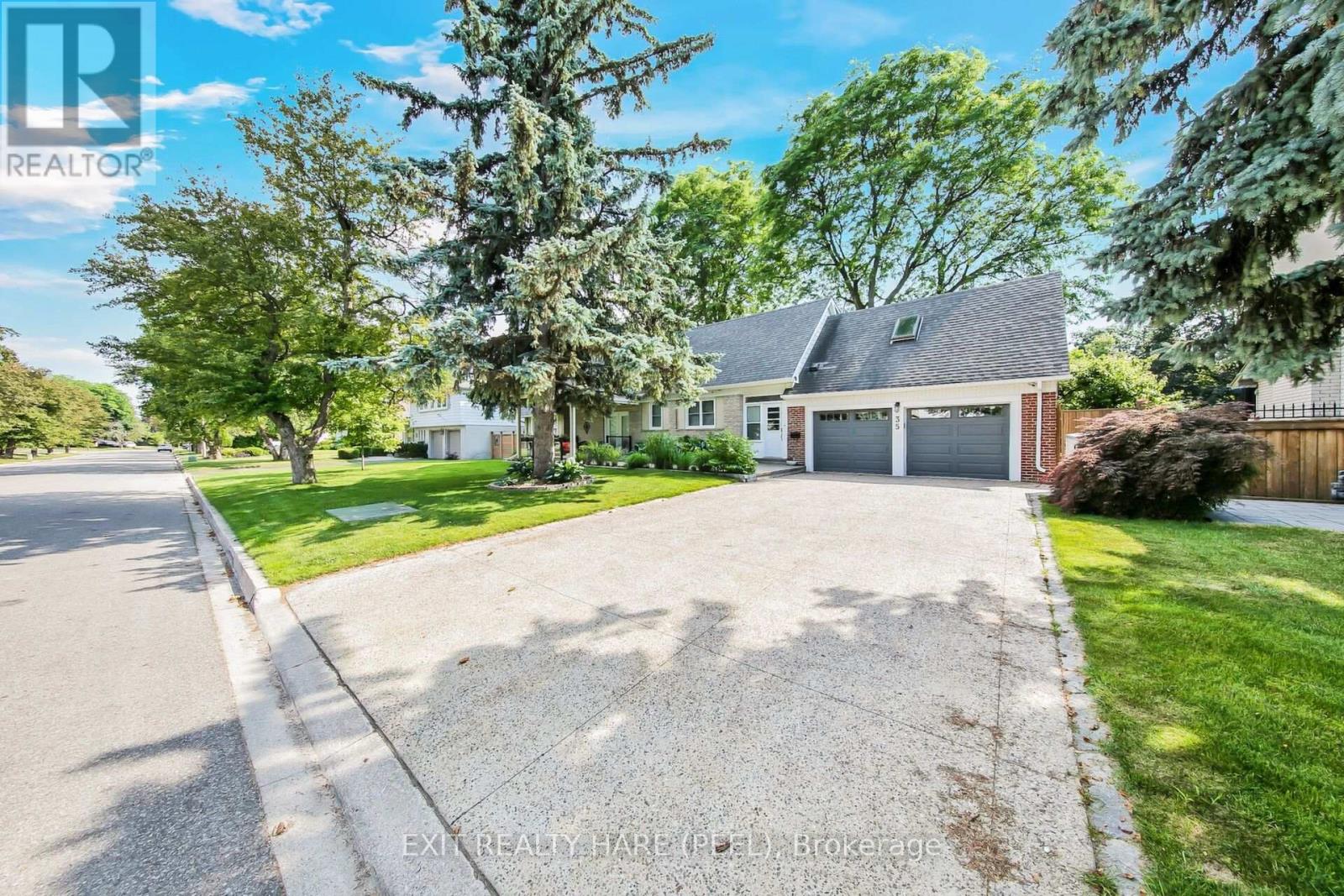 35 RIDGEHILL DRIVE, Brampton, Ontario