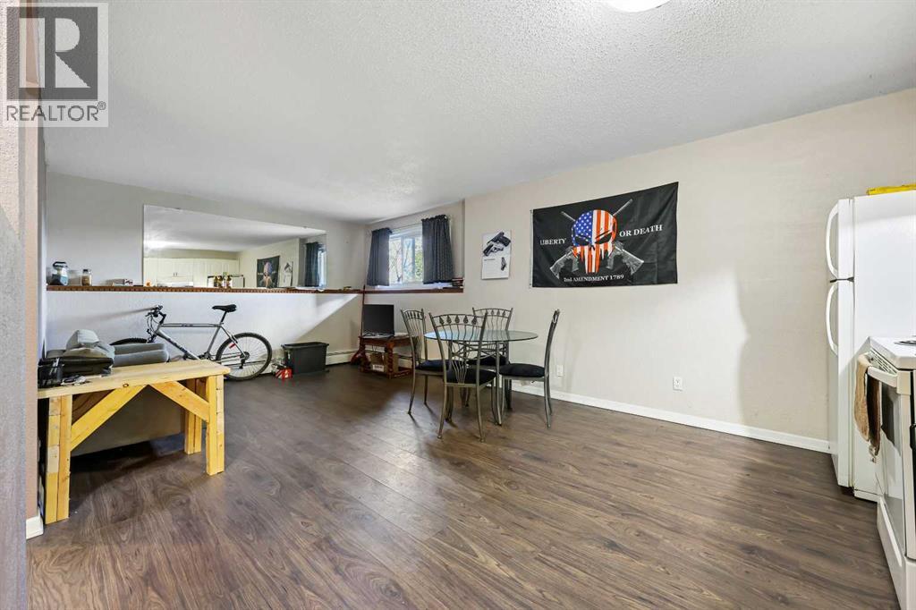 1, 232 Sabrina Way Sw, Calgary, Alberta  T2W 2N6 - Photo 2 - A2258942