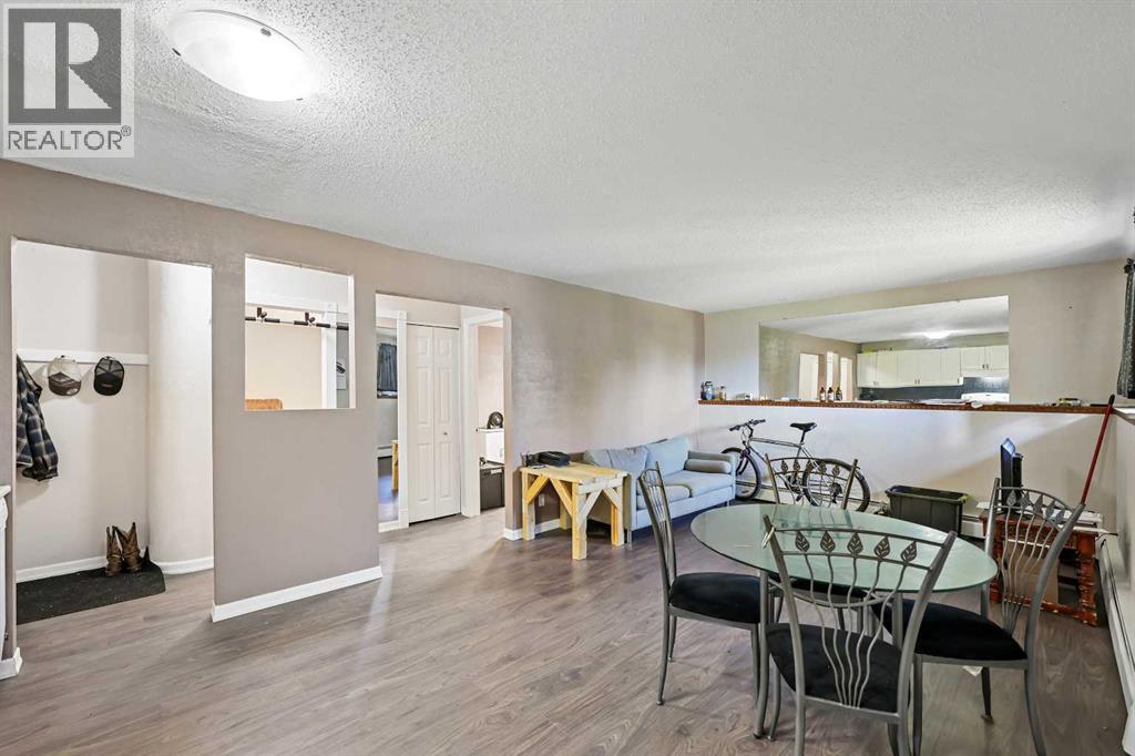 1, 232 Sabrina Way Sw, Calgary, Alberta  T2W 2N6 - Photo 9 - A2258942
