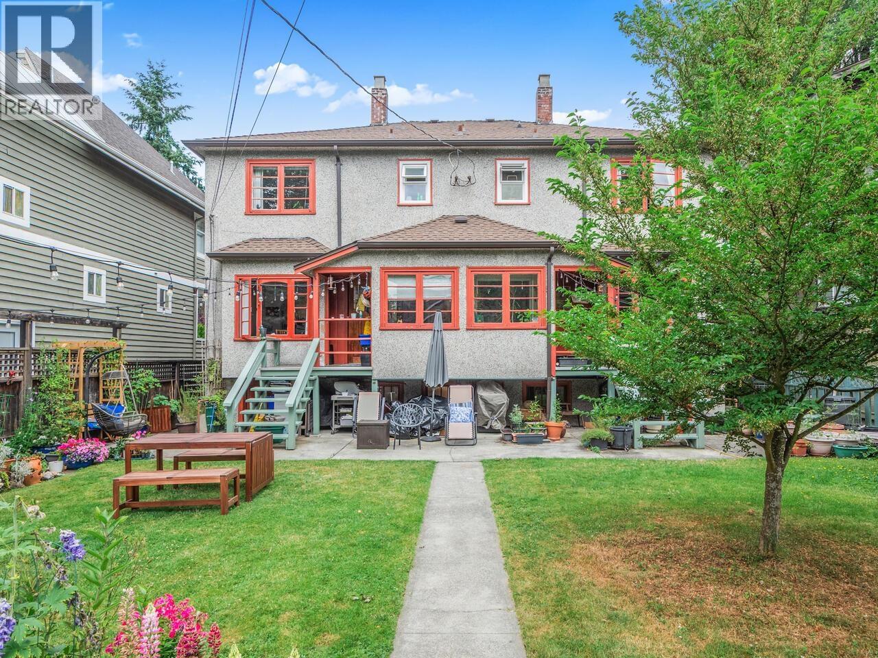1956-1958 W 12th Avenue, Vancouver, British Columbia  V6J 2E9 - Photo 2 - R3026968